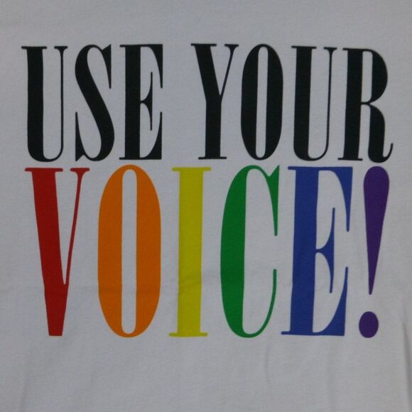 NWOT Levi's Use Your Voice Pride Lavender Short Sleeve Shirt - Picture 5 of 8